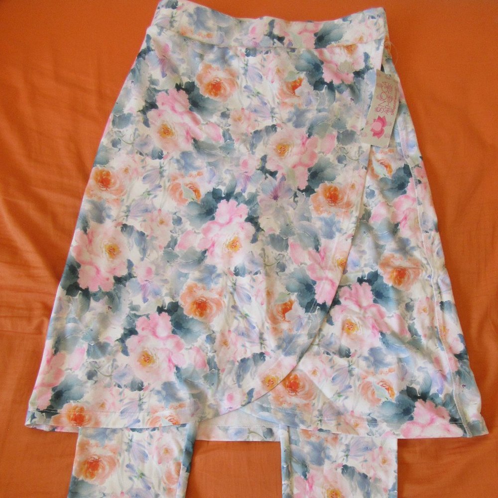 Snoga Athletics faux wrap skirt floral 3/4 leggings